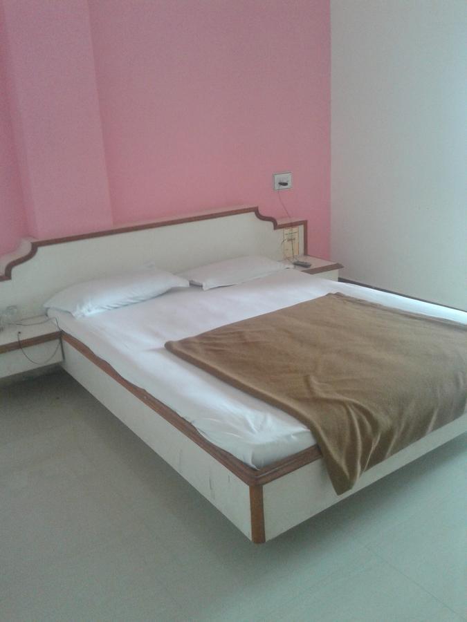 Hotel Sahara Palace Bhuj Εξωτερικό φωτογραφία